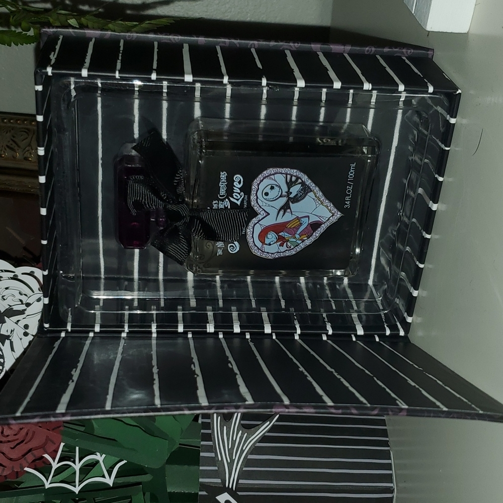 The Nightmare Before Christmas Misfit Love Fragrance